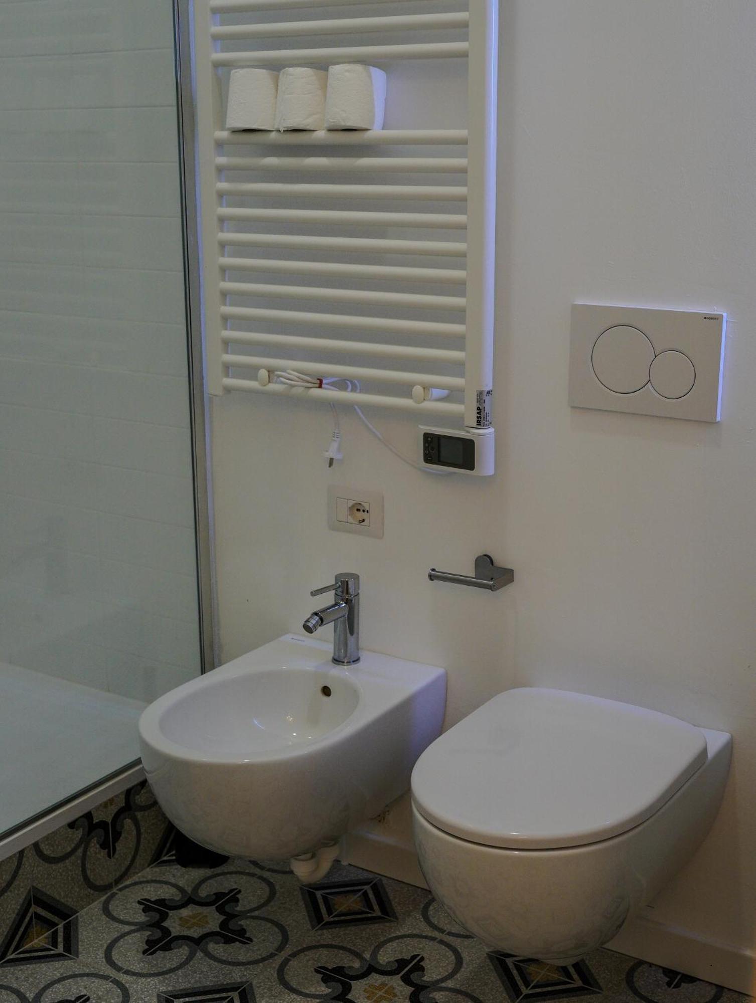 Feel - Mille Suites Bergamo Luaran gambar